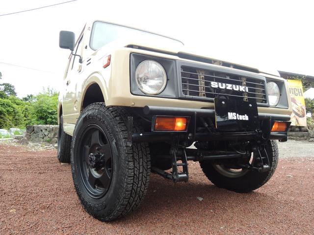 ジムニー ランドベンチャー　オールペイントベージュ・オートマチック・Ｆ＆Ｒショートバンパー・純正１６ＡＷマッドブラック仕様＆ジオランダー・ウッドステアリング・カロッツェリアＣＤ＆ＵＳＢ（2枚目）