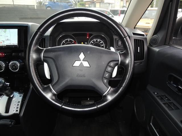 デリカD:5 D パワーパッケージ 4WD・両側パワースライドドア・カロッツェリアSDナビ&地デジフルセグTV・バックカメラ・ビルトインETC・リフトアップ・マッドクロス16AW&TOYOオープンカントリー・スマートキー・HID(14枚目)
