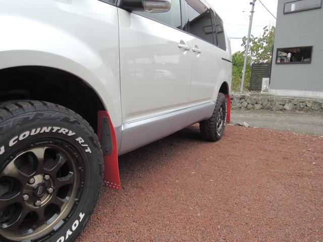 デリカD:5 D パワーパッケージ 4WD・両側パワースライドドア・カロッツェリアSDナビ&地デジフルセグTV・バックカメラ・ビルトインETC・リフトアップ・マッドクロス16AW&TOYOオープンカントリー・スマートキー・HID(23枚目)