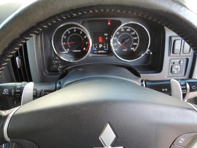 デリカD:5 G パワーパッケージ HDDナビ&地デジフルセグTV・ビルトインETC・スマートキー・パワースライドドア・パドルシフト・HIDヘッドライト・腰下同色ペイントジャオスリアアンダーカバー・タイミングチェーン式エンジン(29枚目)