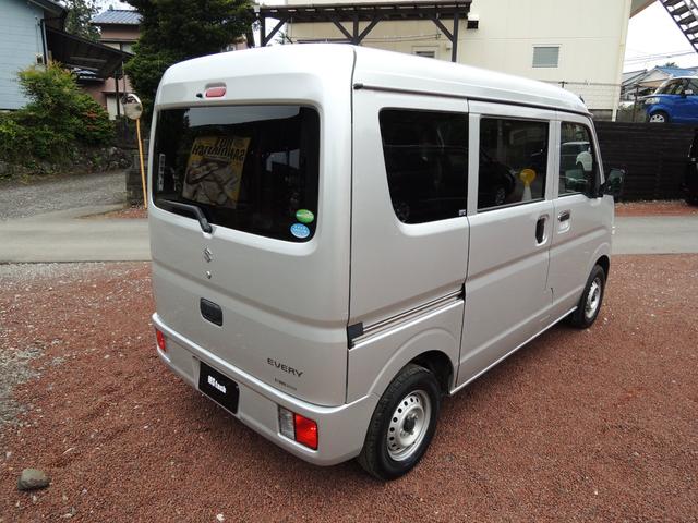 エブリイ PC 4速オートマ 両側スライド キーレスエントリー ヘッドライトレベライザー SDナビ BTオーディオ Bカメラ ETC オーバーヘッドコンソール タイミングチェーン式(9枚目)