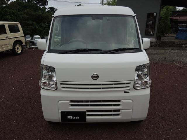 ＮＶ１００クリッパーバン ＧＸ　４速オートマ・ＥＴＣ・衝突軽減ブレーキ・全席パワーウインド・電動格納ミラー・キーレス・オーバーヘッドコンソール・純正ＣＤ・両側スライドドア・リアシート分割格納式・ハイルーフ・走行６．４万ｋｍ（3枚目）