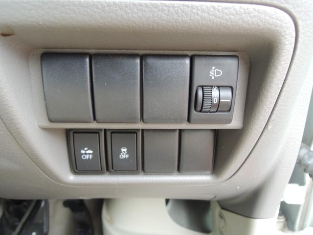 ＮＶ１００クリッパーバン ＧＸ　４速オートマ・ＥＴＣ・衝突軽減ブレーキ・全席パワーウインド・電動格納ミラー・キーレス・オーバーヘッドコンソール・純正ＣＤ・両側スライドドア・リアシート分割格納式・ハイルーフ・走行６．４万ｋｍ（16枚目）