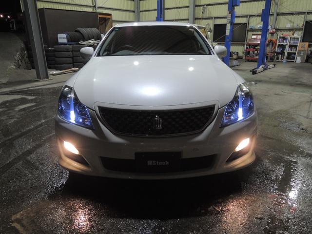 クラウン 2.5アスリート ナビパッケージ タナベ車高調・ロクサーニマルチフォルケッタ19AW・純正HDDナビ&地デジフルセグTV・バックカメラ・Bluetoohオーディオ・DVD再生OK・ビルトインETC・スマートキー&プッシュスタート(3枚目)