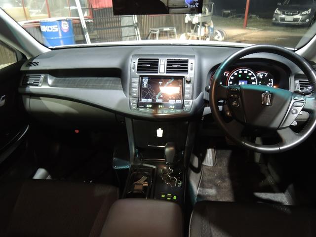 クラウン 2.5アスリート ナビパッケージ タナベ車高調・ロクサーニマルチフォルケッタ19AW・純正HDDナビ&地デジフルセグTV・バックカメラ・Bluetoohオーディオ・DVD再生OK・ビルトインETC・スマートキー&プッシュスタート(12枚目)