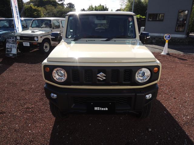 ジムニー XC 届出済未使用車・AT・4WD・LEDヘッドライト・シートヒーター・アクティブクルーズコントロール・デュアルブレーキサポート・障害物センサー・純正16AW・スマートキー&プッシュスタート(3枚目)