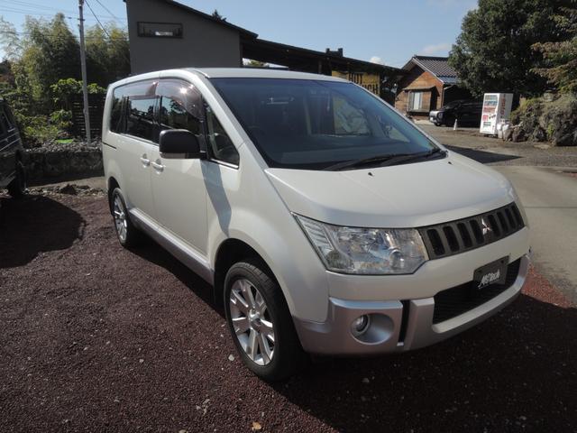 ４ＷＤ・カロッツェリアＳＤナビ＆地デジフルセグＴＶ・アルパインフリップダウンモニター・両側パワースライドドア・バックカメラ・ＥＴＣ・ＨＩＤ・スマートキー・Ｆグリル＆ドアミラーマッドブラックペイント