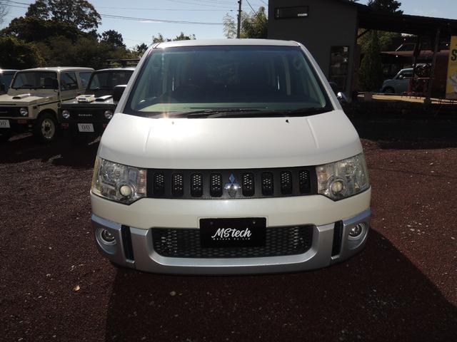 ４ＷＤ・カロッツェリアＳＤナビ＆地デジフルセグＴＶ・アルパインフリップダウンモニター・両側パワースライドドア・バックカメラ・ＥＴＣ・ＨＩＤ・スマートキー・Ｆグリル＆ドアミラーマッドブラックペイント