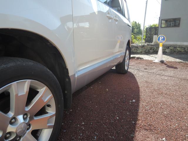 ４ＷＤ・カロッツェリアＳＤナビ＆地デジフルセグＴＶ・アルパインフリップダウンモニター・両側パワースライドドア・バックカメラ・ＥＴＣ・ＨＩＤ・スマートキー・Ｆグリル＆ドアミラーマッドブラックペイント