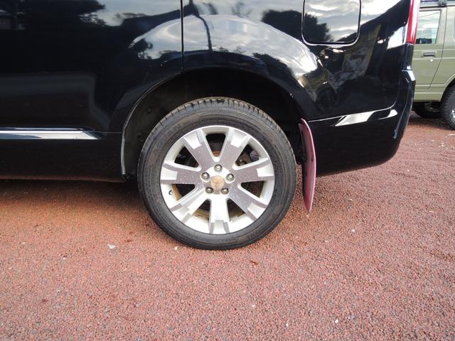 デリカＤ：５ シャモニー　特別仕様車・両側パワースライドドア・純正ＨＤＤナビ＆地デジフルセグＴＶ・ＥＴＣ・バックカメラ・フロント＆サイドカメラ・ウッドコンビハンドル・スマートキー・ＨＩＤヘッドライト・純正１８ＡＷ（20枚目）