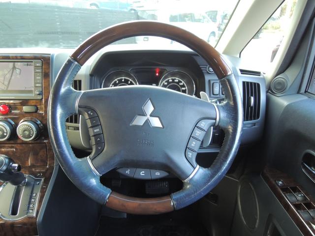 デリカＤ：５ シャモニー　特別仕様車・両側パワースライドドア・純正ＨＤＤナビ＆地デジフルセグＴＶ・ＥＴＣ・バックカメラ・フロント＆サイドカメラ・ウッドコンビハンドル・スマートキー・ＨＩＤヘッドライト・純正１８ＡＷ（27枚目）