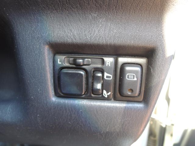 ジムニー ＦＩＳフリースタイルワールドカップリミテッド　特別仕様車　５速マニュアル　リフトアップＫＩＴ　社外１６ＡＷ　ヨコハマジオランダータイヤ　Ｆショートバンパー　アンダーガード　ＬＥＤヘッドライト　シートヒーター　ＭＯＭＯステアリング　Ｔチェーン式（14枚目）