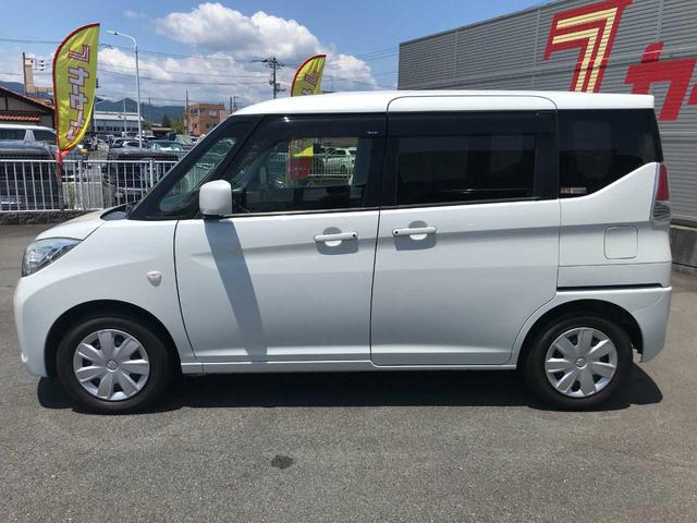 ソリオ Ｇ　スマートキー　ブレーキサポート　車線逸脱警報　横滑防止　レーダークルーズ　シートヒーター　アイドリングストップ　オートライト　社外ナビＣＮ－ＲＥ０５ＷＤ（ＣＤ／ＤＶＤ／ＳＤ／フルセグ／ＢＴオーディオ）（8枚目）