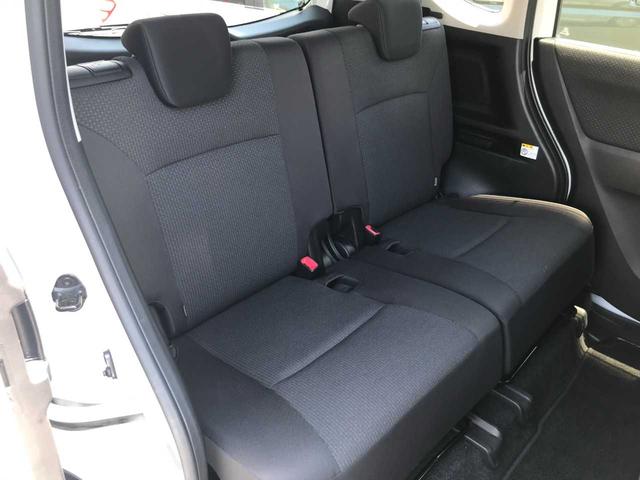 ソリオ Ｇ　スマートキー　ブレーキサポート　車線逸脱警報　横滑防止　レーダークルーズ　シートヒーター　アイドリングストップ　オートライト　社外ナビＣＮ－ＲＥ０５ＷＤ（ＣＤ／ＤＶＤ／ＳＤ／フルセグ／ＢＴオーディオ）（17枚目）