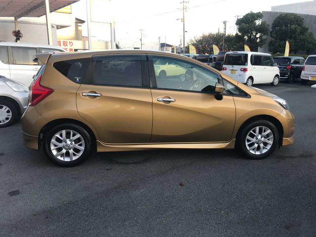 ノート メダリスト　スマートキー　ブレーキサポート　車線逸脱警報　横滑防止　アイドリングストップ　フロントフォグランプ　純正ナビＭＣ３１５Ｄ－Ｗ（ＣＤ／ＤＶＤ／ＳＤ／フルセグ／ＢＴオーディオ／ＵＳＢ）（5枚目）