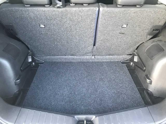 ノート メダリスト　スマートキー　ブレーキサポート　車線逸脱警報　横滑防止　アイドリングストップ　フロントフォグランプ　純正ナビＭＣ３１５Ｄ－Ｗ（ＣＤ／ＤＶＤ／ＳＤ／フルセグ／ＢＴオーディオ／ＵＳＢ）（11枚目）