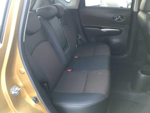 ノート メダリスト　スマートキー　ブレーキサポート　車線逸脱警報　横滑防止　アイドリングストップ　フロントフォグランプ　純正ナビＭＣ３１５Ｄ－Ｗ（ＣＤ／ＤＶＤ／ＳＤ／フルセグ／ＢＴオーディオ／ＵＳＢ）（18枚目）