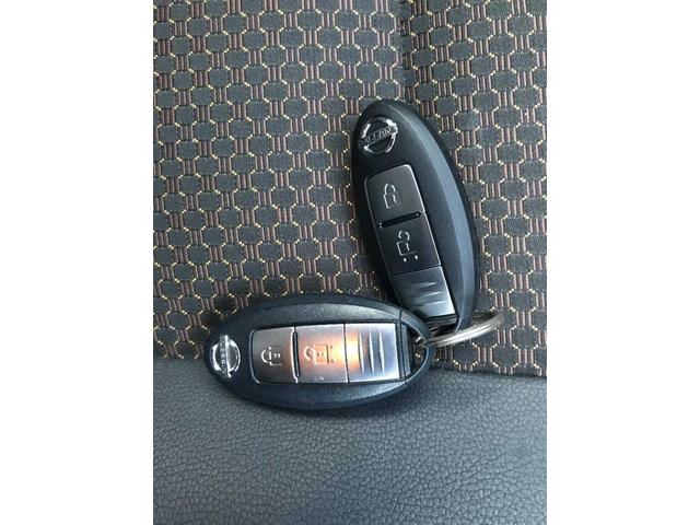 ノート メダリスト　スマートキー　ブレーキサポート　車線逸脱警報　横滑防止　アイドリングストップ　フロントフォグランプ　純正ナビＭＣ３１５Ｄ－Ｗ（ＣＤ／ＤＶＤ／ＳＤ／フルセグ／ＢＴオーディオ／ＵＳＢ）（28枚目）