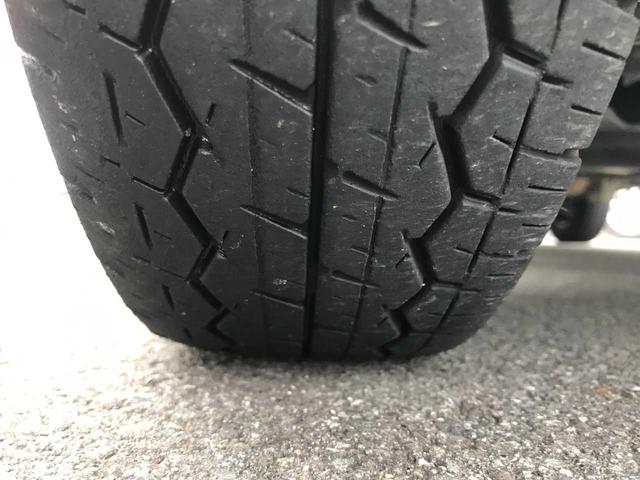 ミニキャブバン ブラボー　キーレス　電動格納ミラー　オーバーヘッドコンソール　ポータブルナビ　ＥＴＣ（10枚目）