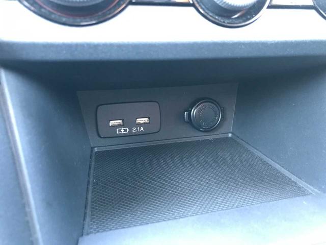 インプレッサスポーツ 2.0i-Lアイサイト スマートキー ブレーキサポート 車線逸脱警報 横滑防止 レーダークルーズ アイドリングストップ フロントフォグランプ 社外ナビKMX-H703(CD/DVD/SD/BTオーディオ/USB)(26枚目)