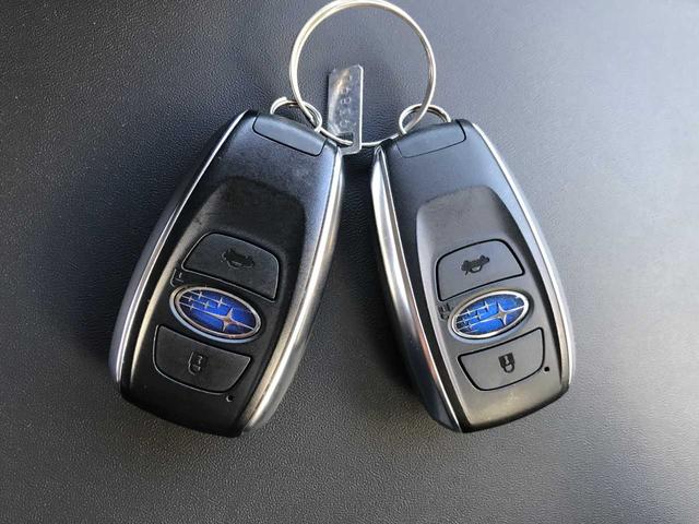 インプレッサスポーツ 2.0i-Lアイサイト スマートキー ブレーキサポート 車線逸脱警報 横滑防止 レーダークルーズ アイドリングストップ フロントフォグランプ 社外ナビKMX-H703(CD/DVD/SD/BTオーディオ/USB)(31枚目)