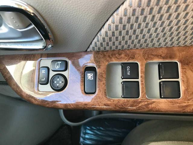 エブリイワゴン ＰＺターボスペシャル　スマートキー　ブレーキサポート　車線逸脱警報　横滑防止　シートヒーター　オートステップ　オートライト　オートミラー　社外ナビＭＤＶ－Ｄ４０５ＢＴ（ＣＤ／ＤＶＤ／ＳＤ／ＢＴオーディオ）　バックカメラ（27枚目）