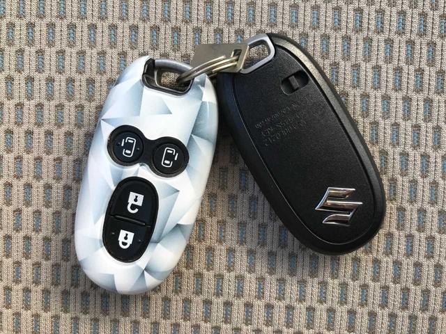 エブリイワゴン ＰＺターボスペシャル　スマートキー　ブレーキサポート　車線逸脱警報　横滑防止　シートヒーター　オートステップ　オートライト　オートミラー　社外ナビＭＤＶ－Ｄ４０５ＢＴ（ＣＤ／ＤＶＤ／ＳＤ／ＢＴオーディオ）　バックカメラ（30枚目）