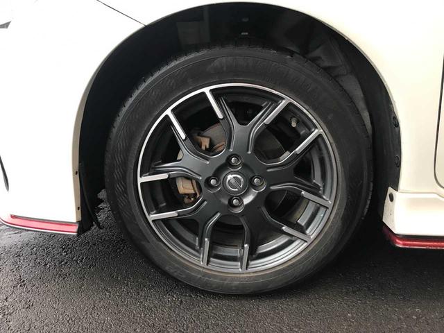 ノート ニスモ　スマートキー　ブレーキサポート　横滑防止　アイドリングストップ　オートライト　オートミラー　純正ナビＭＭ３１８Ｄ－Ｗ（ＣＤ／ＤＶＤ／ＳＤ／ＢＴオーディオ／ＭＳ）　アラウンドビューモニター（9枚目）