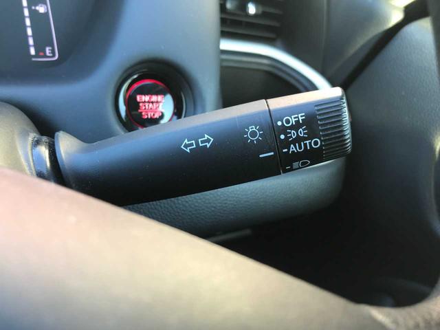 フィット ホーム　スマートキー　ブレーキサポート　レーダークルーズ　アイドリングストップ　横滑防止　オートライト　オートパーキング／ＨＯＬＤ　純正ナビＶＸＵ－２０５ＦＴｉ（21枚目）