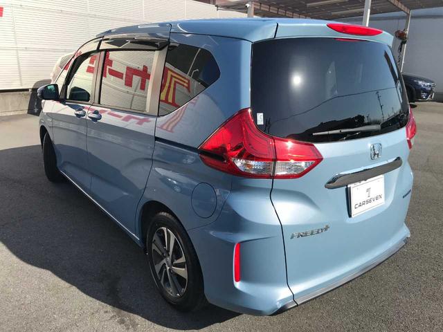 フリード+ハイブリッド ハイブリッドG・ホンダセンシング スマートキー ブレーキサポート 車線逸脱警報 レーダークルーズ アイドリングストップ 純正ナビ(CD/DVD/SD/BTオーディオ/フルセグ) バックカメラ ETC USB電源 オートライト(7枚目)