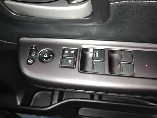 フリード+ハイブリッド ハイブリッドG・ホンダセンシング スマートキー ブレーキサポート 車線逸脱警報 レーダークルーズ アイドリングストップ 純正ナビ(CD/DVD/SD/BTオーディオ/フルセグ) バックカメラ ETC USB電源 オートライト(29枚目)