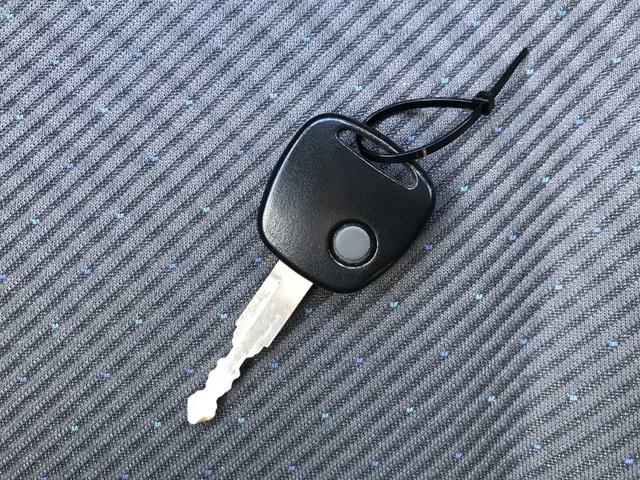 ワゴンR FX キーレス 電動格納ミラー ブレーキサポート シートヒーターR アイドリングストップ 横滑防止 純正オーディオ(CD/ラジオ)(23枚目)