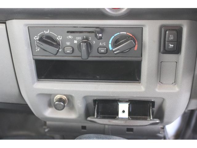 ミニキャブ・ミーブ ＣＤ　１６．０ｋｗｈ　４シーター　ＣＤ１６．０ＫＷＨ　ミニキャブＥＶ　急速充電対応　禁煙仕様　ハイルーフ　ドラレコ　ナビ＆ＴＶ　充電器付属（12枚目）