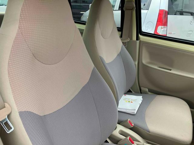 エッセ Ｘ　キーレスエントリー　電動格納ミラー　ＡＴ　盗難防止システム　ＣＤ　衝突安全ボディ　エアコン　パワーステアリング　パワーウィンドウ（10枚目）