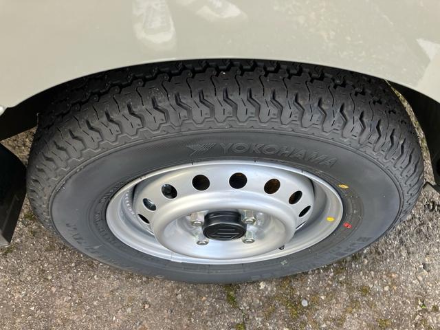 スーパーキャリイ Ｘ　４ＷＤ　オートマ　届出済未使用車　セーフティーサポート　メーカー保証継承　ＬＥＤヘッドライト　電動格納ミラー　キーレスエントリー（19枚目）