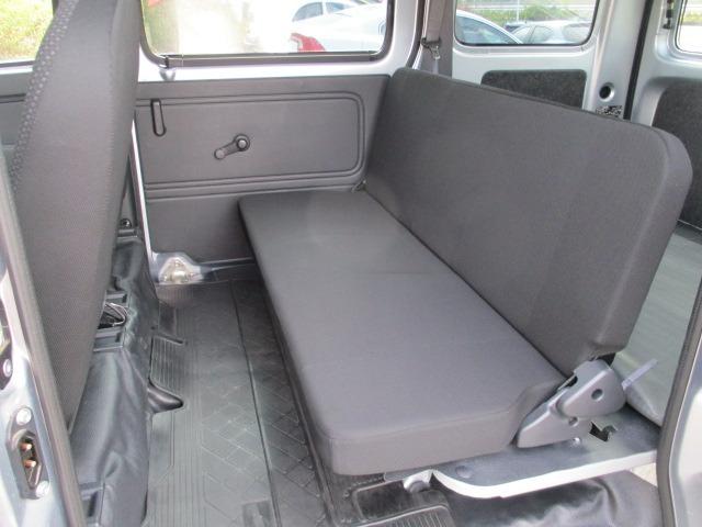 ハイゼットカーゴ ＤＸ　ＳＡＩＩＩ　ワンオーナー禁煙車　スマアシＩＩＩ　ケンウッドナビ　フルセグＴＶ　ＣＤ／ＤＶＤ　ブルートゥース　ＥＴＣ　ドラレコ　ツィーター　ＬＥＤライト　ＬＥＤポジションＬＥＤバックランプ　ドアバイザー（12枚目）