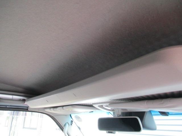 ハイゼットカーゴ ＤＸ　ＳＡＩＩＩ　ワンオーナー禁煙車　スマアシＩＩＩ　ケンウッドナビ　フルセグＴＶ　ＣＤ／ＤＶＤ　ブルートゥース　ＥＴＣ　ドラレコ　ツィーター　ＬＥＤライト　ＬＥＤポジションＬＥＤバックランプ　ドアバイザー（28枚目）