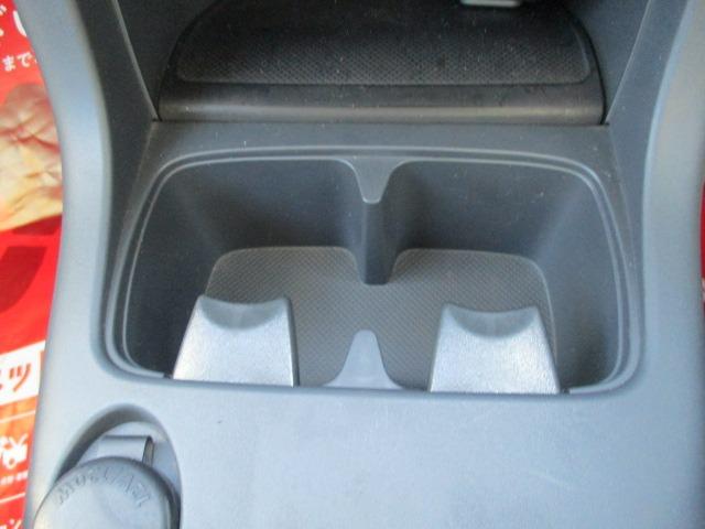 スイフト １．３ＸＧ　４ＷＤ　５速マニュアル　ナビ　ＣＤ／ＤＶＤ　オートエアコン　フロント左右シートヒーター　ワイパーデアイサー　ヒーテッドドアミラー　純正セキュリティ　スマートキー　キーフリー　１４インチＡＷ（24枚目）