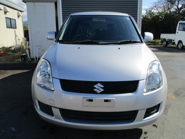 スイフト １．３ＸＧ　４ＷＤ　５速マニュアル　ナビ　ＣＤ／ＤＶＤ　オートエアコン　フロント左右シートヒーター　ワイパーデアイサー　ヒーテッドドアミラー　純正セキュリティ　スマートキー　キーフリー　１４インチＡＷ（41枚目）