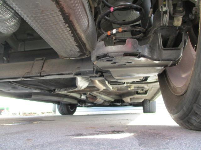 ２０７ ベースグレード　５速アニュアル　左右独立フルオートエアコン　６エアバック　ＡＢＳ　ＥＳＰ　キーレス　純正ＣＤオーディオ　インフォメーションディスプレイ　ウィンカードドアミラー　１６インチアルミ（32枚目）