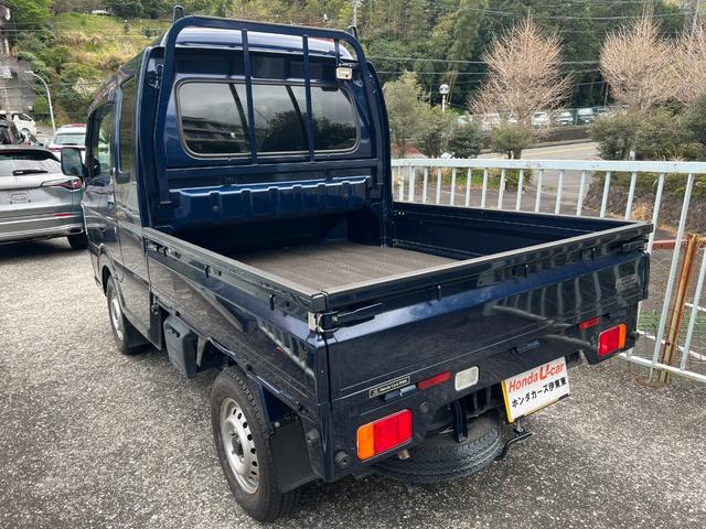 スーパーキャリイ Ｘ　ＡＴ　４ＷＤ　スズキセイフティーサポート装備車　ＣＤオーディオ　１オーナー　オートライト　パワーウインドー（2枚目）