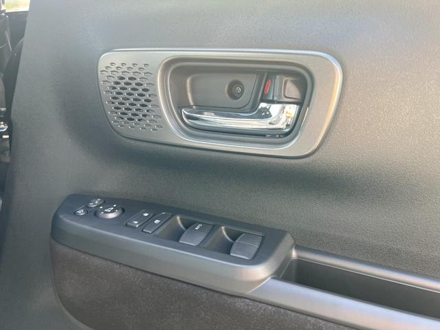 Ｎ－ＢＯＸカスタム ターボ　ＬＥＤヘッドライト　オートハイビーム　シートヒーター　衝突軽減ブレーキ　両側電動スライドドア（7枚目）