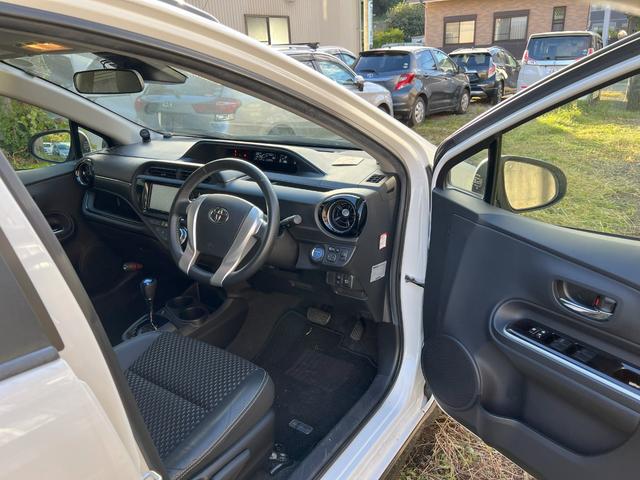 アクア X-アーバン(5枚目)