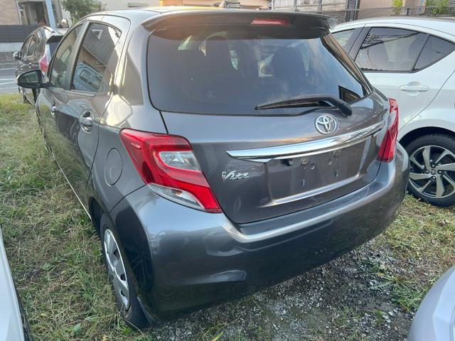 ヴィッツ Ｆ（4枚目）