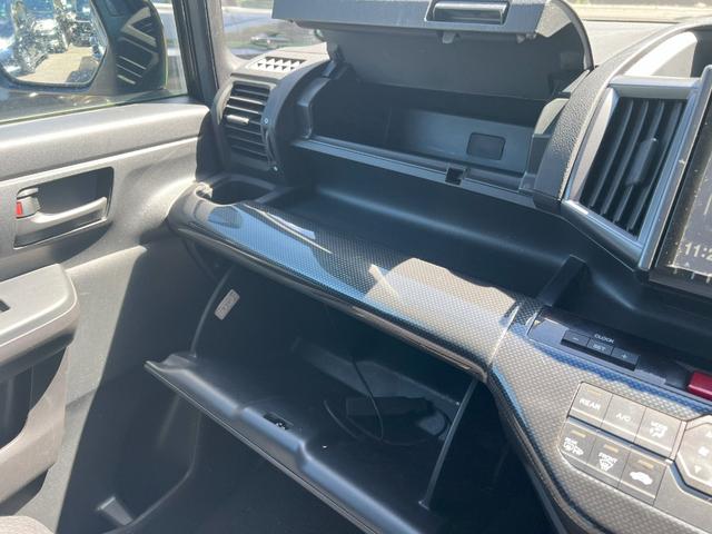 ステップワゴンスパーダ Ｚ　カーナビ　バックカメラ　ＥＴＣ　両側電動スライドドア（26枚目）