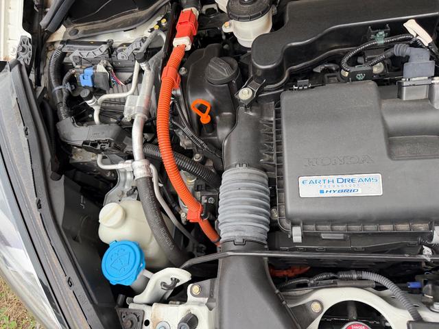 フィット ｅ：ＨＥＶベーシック　カーナビ　バックカメラ　ＥＴＣ　ドライブレコーダー　オートライト（36枚目）