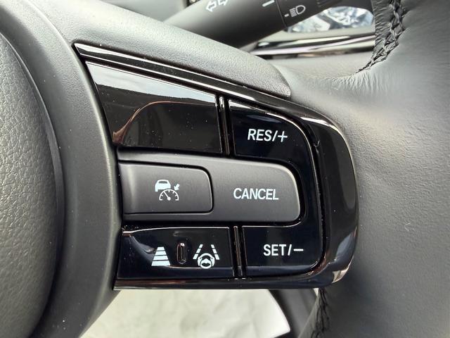 フィット ｅ：ＨＥＶホーム　ブラックスタイル　登録済未使用車　ＬＥＤヘッドライト　オートハイビーム　パーキングセンサー　アダプティブクルーズコントロール（11枚目）