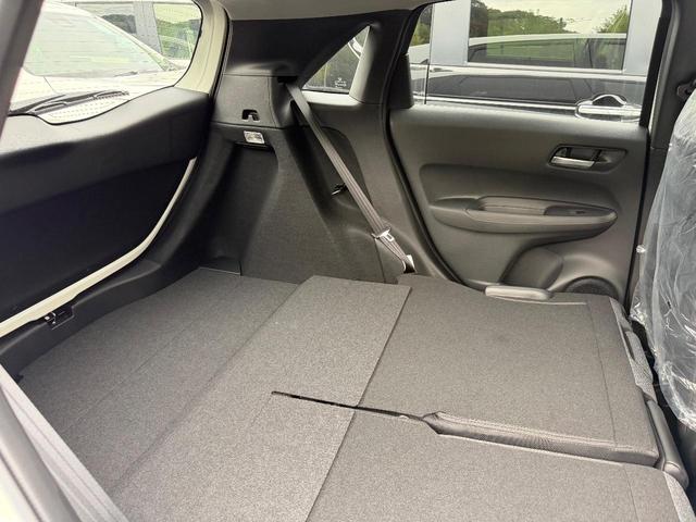 フィット ｅ：ＨＥＶホーム　ブラックスタイル　登録済未使用車　ＬＥＤヘッドライト　オートハイビーム　パーキングセンサー　アダプティブクルーズコントロール（24枚目）