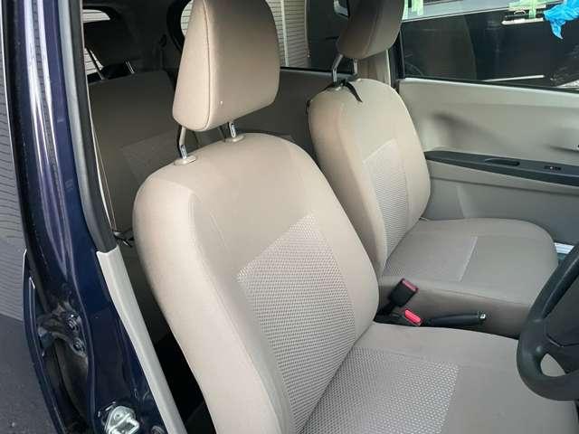 ミライース Ｘ　メモリアルエディション　衝突安全ボディ　パワステ　マニュアルエアコン　アイドリングストップシステム（6枚目）