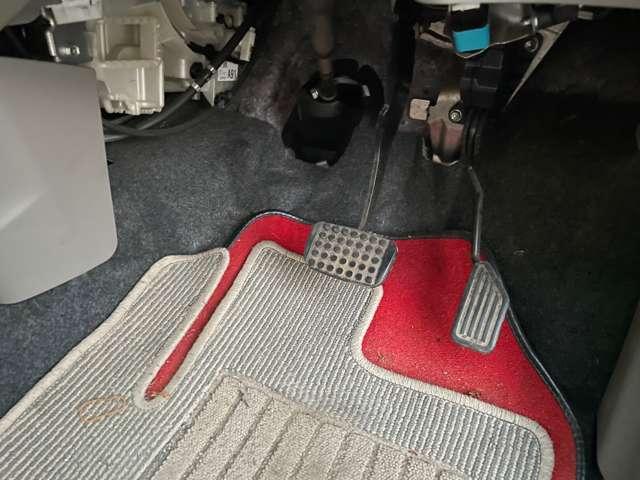 ミライース Ｘ　メモリアルエディション　衝突安全ボディ　パワステ　マニュアルエアコン　アイドリングストップシステム（7枚目）